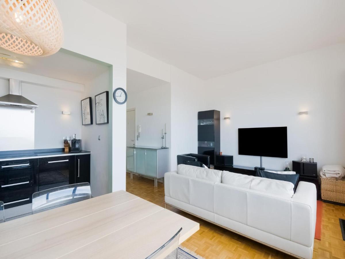Comfortable Apartment In Oostende With Sea Views Buitenkant foto